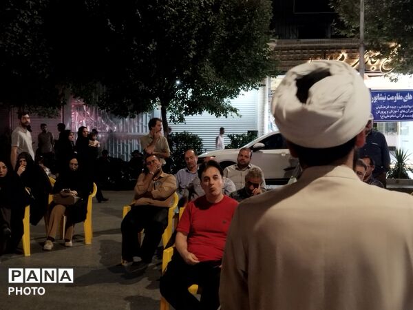 حرف‌های دل در شب‌های بیداری؛ کافه گفت‌وگوی نسلِ مقاومت در نیشابور