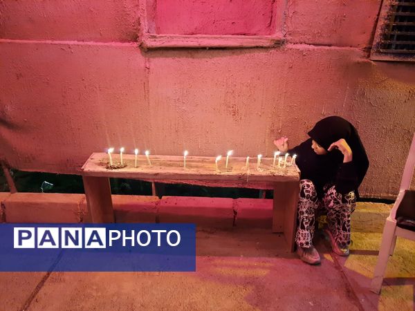 عشاق دلسوخته سیدالشهدا شام غریبان را با آتش زدن خیمه‌‌ها به پایان رساندند