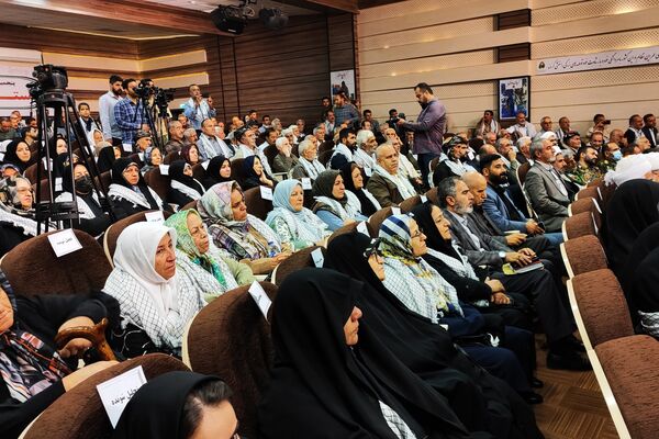 همایش ملی تجلیل از پیشکسوتان عرصه دفاع مقدس در استان کردستان