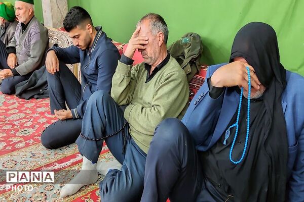 مراسم احیا و عزاداری شب اول قدر در شهر بار نیشابور  