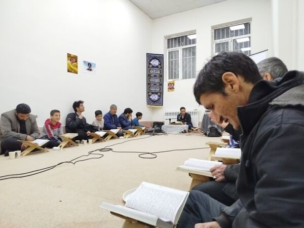 محفل انس با قرآن کریم همزمان با فرارسیدن ماه مهمانی خدا در کاشمر