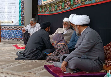 اعتکاف دانش‌آموزی در مسجد امام حسین(ع) کامیاران