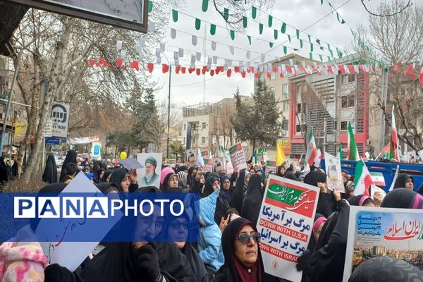 ۲۲بهمن تجلی شور، هیجان، ایستادگی و وطن دوستی در رودهن