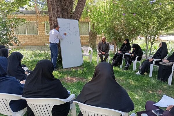 برگزاری دوره توانمند سازی مربیان پیشتاز در منطقه پردیس 