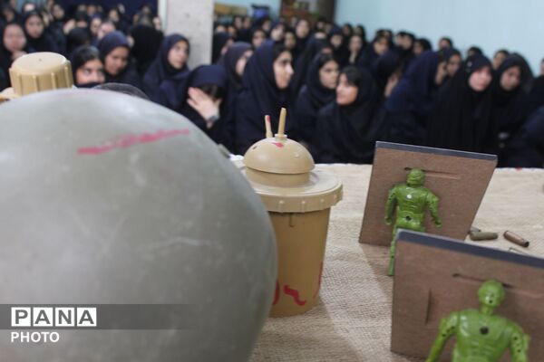 شهید گمنام مهمان دبیرستان ساره ورامین 