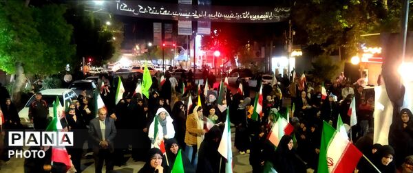 و تا پای جان در کنارت خواهیم ماند، ای یادگار پدر 