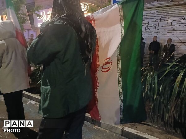 حماسه‌ حضور در زیر باران