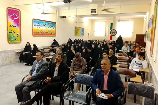 گردهمایی  رؤسای اتحادیه انجمن اسلامی دانش آموزان شهرستان زاوه