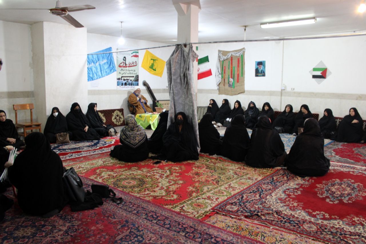 نشست بصیرتی ۹دی روز بصیرت در پایگاه پنج تن آل عبا سملقان