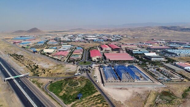 شناسایی و رتبه‌بندی استان‌های محروم براساس شاخص‌های صنعتی، معدنی و تجاری