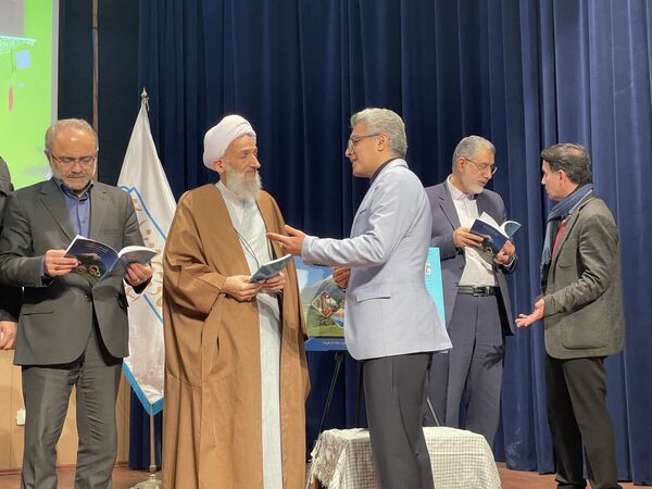 آیین رونمایی از کتاب راهبرد نگاری مازندران آینده 