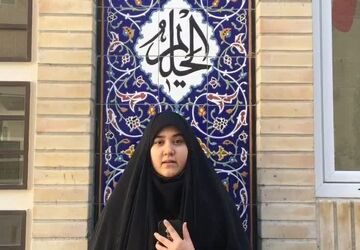 تجمع خودجوش دانش‌آموزان دبیرستان شهید مطهری در حمایت از قرآن