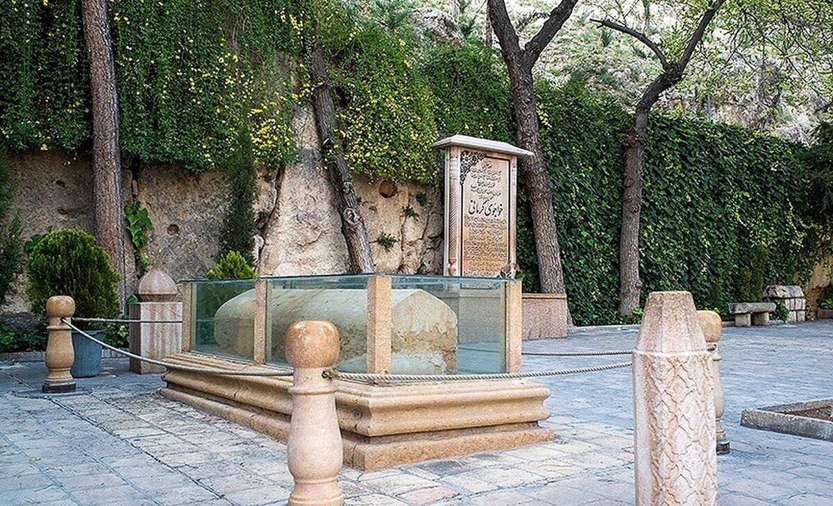 بوستان خواجوی کرمانی از جاذبه‌های گردشگری شیراز/ فیلم