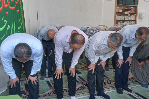برگزاری نماز عید قربان در زرقان 