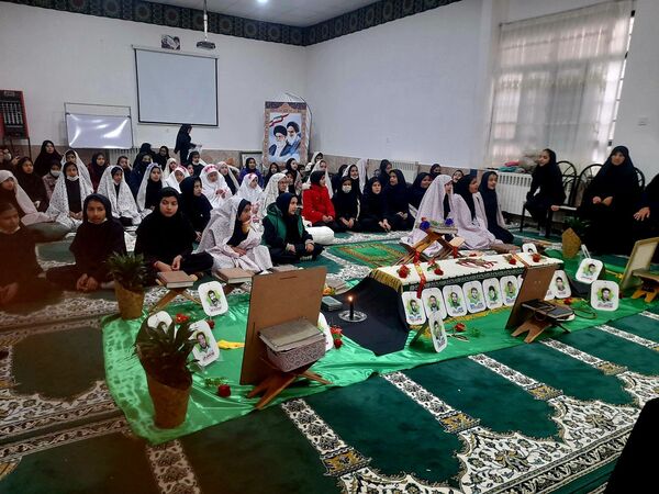 حضور مادران شهدا در مدرسه شهید رزمی خلیل آباد