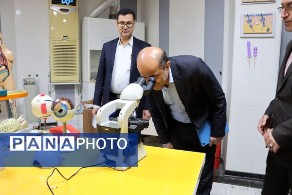  بازدید معاون وزیر و رئیس مرکز روابط‌ عمومی وزارت آموزش و پرورش از پژوهش‌سرای شهید خوشبخت بوشهر