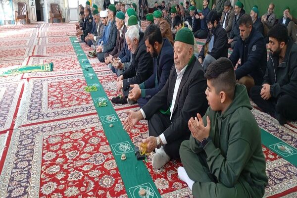 اقامه نماز عبادی،سیاسی جمعه همزمان با ایام دهه فجر در شهر بار نیشابور