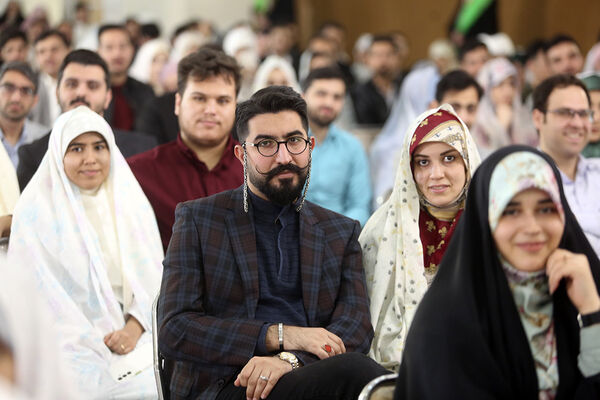 جشن ازدواج ۶۵۰ زوج دانشجوی دانشگاه‌های قم در سالروز میلاد جوادالائمه(س)
