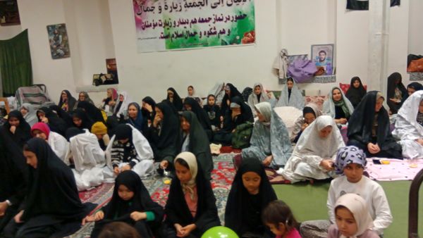 مراسم اعتکاف دانش آموزی در شهر راز