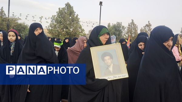 غبارروبی شهیدان گمنام در مشهد مقدس