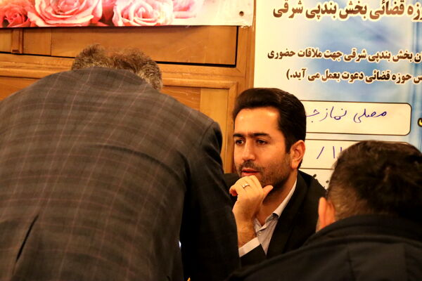 میز خدمت در بخش بندپی شرقی به‌مناسبت دهه فجر