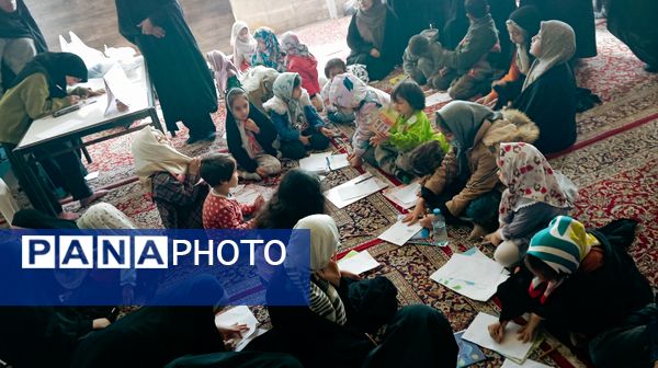 برپایی غرفه کودک در نمازجمعه شهرستان کاشمر 