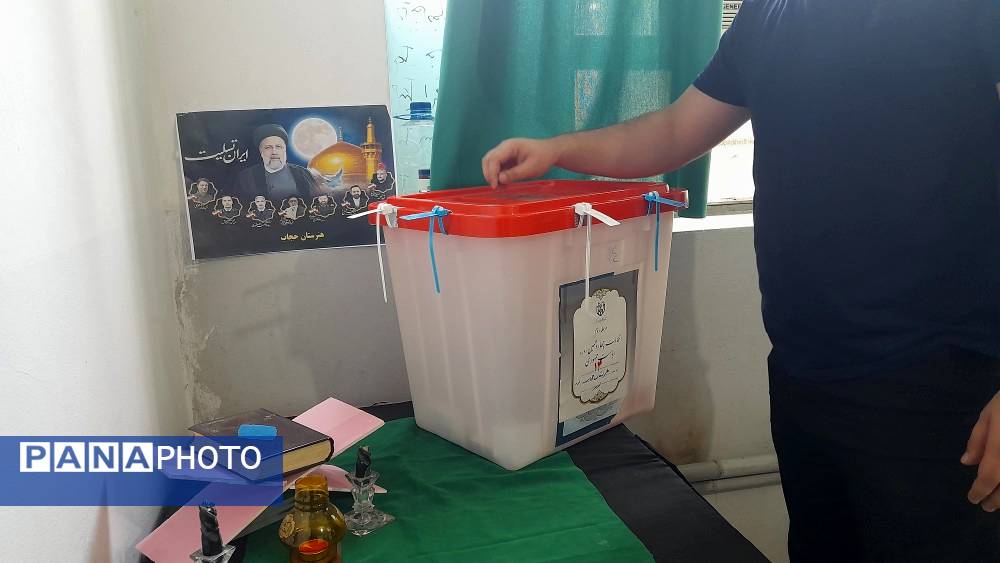 حضور پرشور مردم شهرستان نور در انتخابات