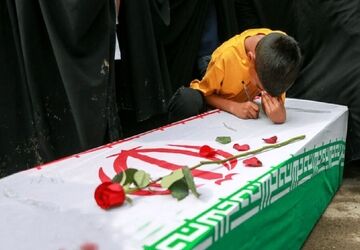 آن‌ها که برای وطن ماندگار شدند