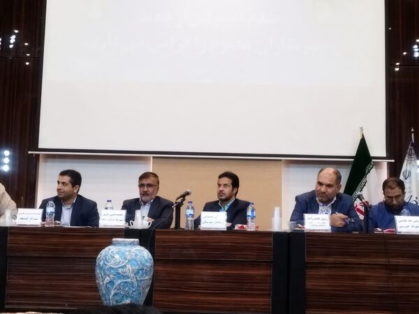 تجلیل از اصحاب رسانه توسط فرماندار و شهرداری‌های برخوار در سالن فرمانداری برخوار 