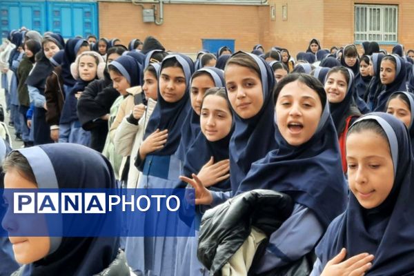  جشن نیمه شعبان در مدرسه مهرآیین ناحیه دو بهارستان