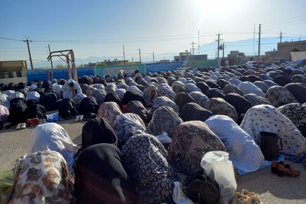 نماز عید فطر ۱۴۰۴ در روستای ظفرآباد شیراز اقامه شد