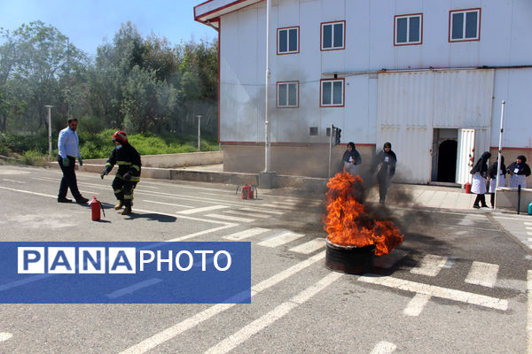 رقابت‌های اطفاء حریق مراقبین سلامت استان قم