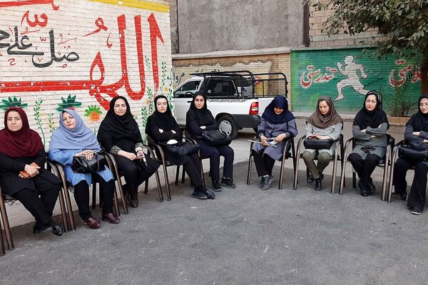 برگزاری جشن پرشور روز دانش آموز در دبیرستان شهدای هسته‌ای