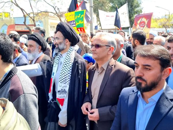 حضور پرشور مردم دارالمؤمنین کاشان در راهپیمایی روز قدس