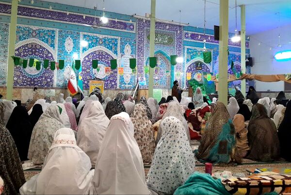 سکوت دل‌ها و طنین دعا بر فراز آسمان‌ بروجن
