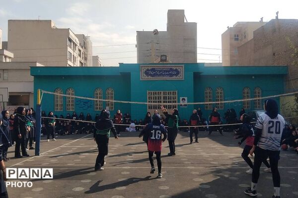 گرامیداشت هفته تربیت بدنی در مدارس؛ دکتر رزمی، آرمینه مصلی نژاد و طواف و معماریان شهرری