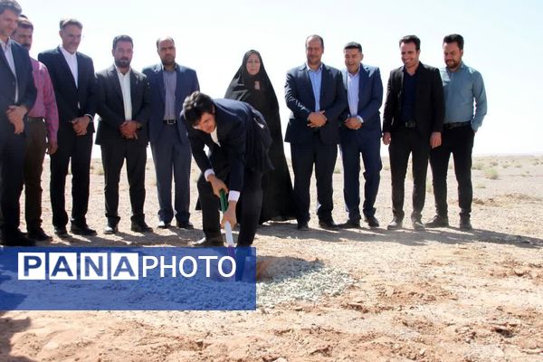 آیین بهره‌برداری از کندرو اصفهان به حبیب آباد 