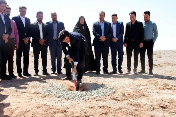 آیین بهره‌برداری از کندرو اصفهان به حبیب آباد 