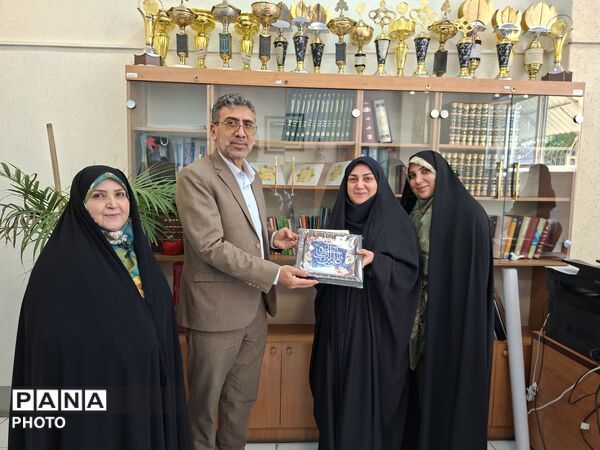 تجلی مهر علوی در آموزش و پرورش منطقه ۳؛ تکریم همکاران و مدیران سادات به مناسبت عید غدیر
