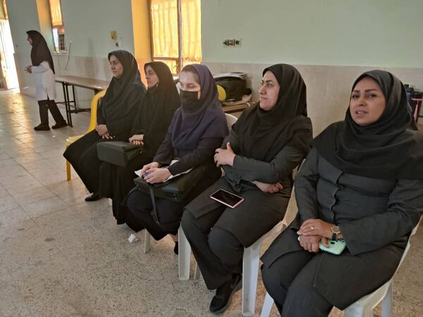 جشن میلاد حضرت زینب(س) و بزرگداشت روز پرستار در هنرستان زهرای مرضیه بندرعباس