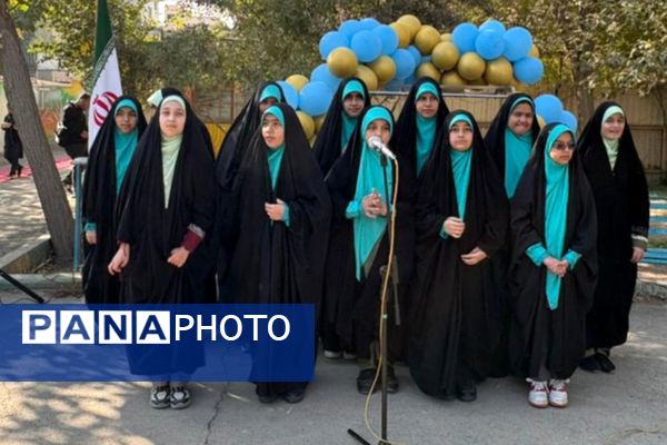 حضور دانش‌آموزان ناحیه دو شهرری در نمایشگاه طرح‌های علمی پژوش سرای بصیرت 