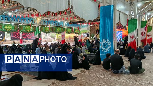 برگزاری مراسم تحویل سال نو در گلزار شهدای ملارد 