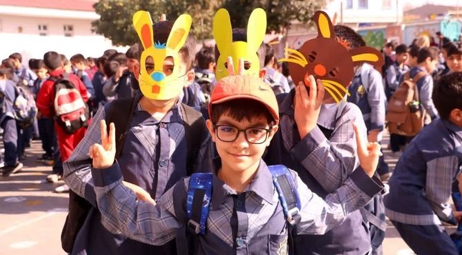 صبحگاه دانش‌آموزی در دبستان قلمچی گرگان