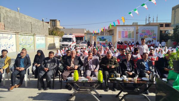 هفته پدافند غیرعامل با مانورهای مختلف این هفته در دبستان حضرت مریم(س) دوره دوم