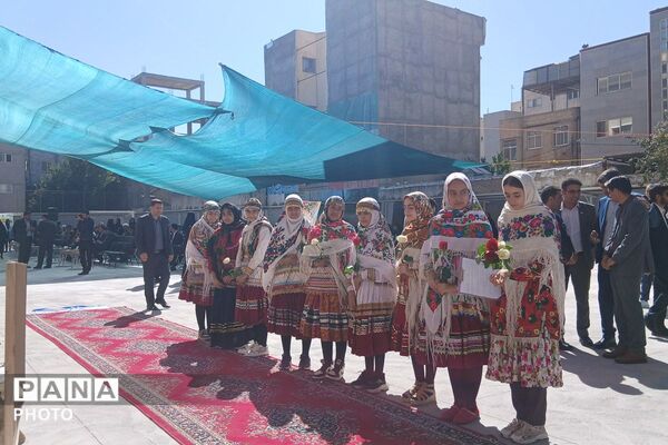  اولین روز مهر در دبیرستان فردوسی