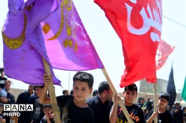 هم‌نوایی نسل‌ها در دسته‌های عزاداری امام حسین(ع) 