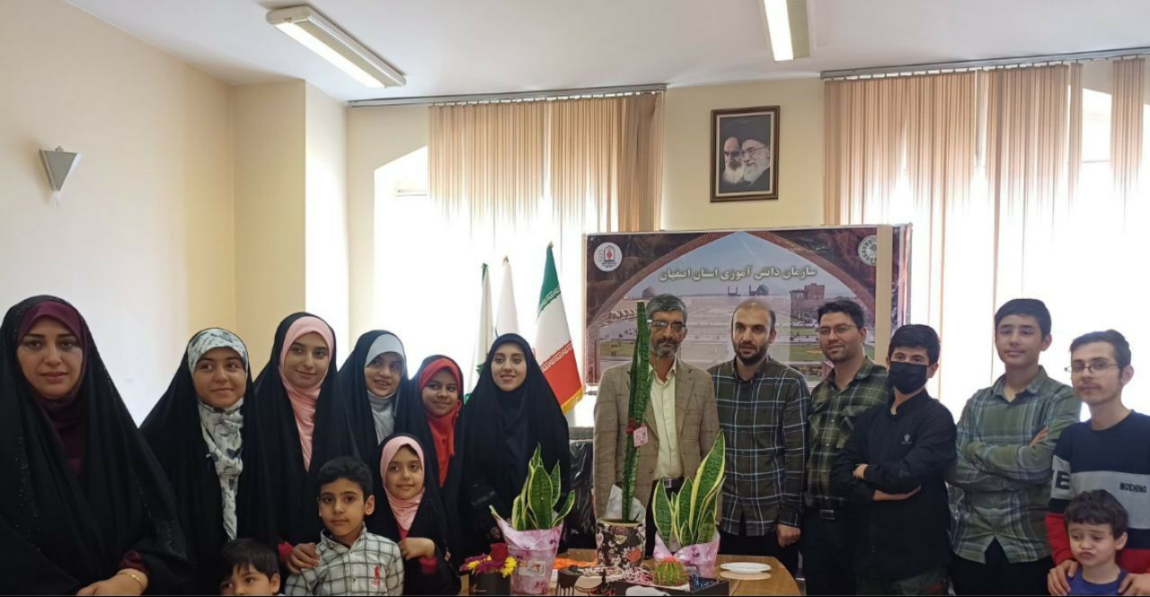 رسالت معلم، بسترسازی و تهیه شرایط مناسب برای رشد دانش‌آموزان است
