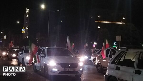 سی شب بلوار فضل میزبان رژه ماشینی شد 