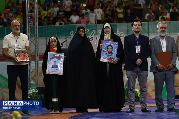 جشن قهرمانی تیم‌های ملی کشتی آزاد و فرنگی ایران