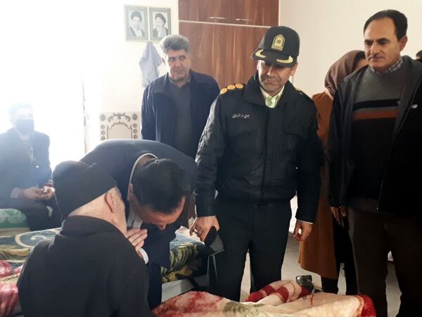 حضور سرپرست فرمانداری سملقان در خانه سالمندان این شهر